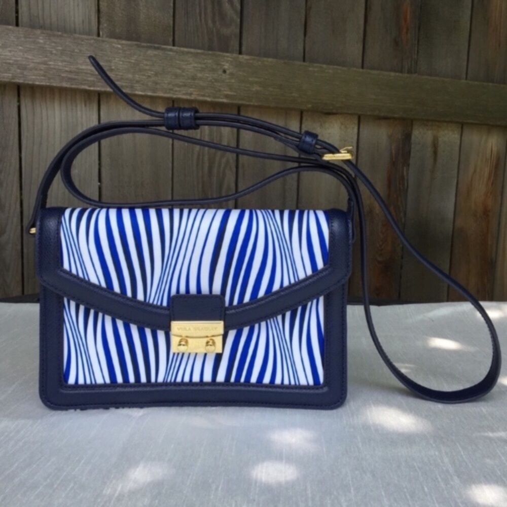 VERA BRADLEY Tess Crossbody Bag in Wavy Stripe